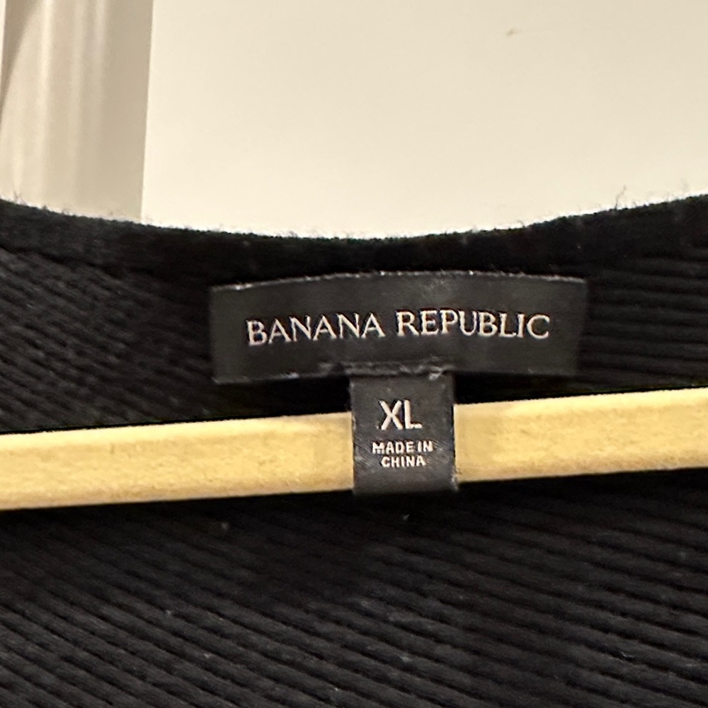 Banana Republic Classic Black Knitwear